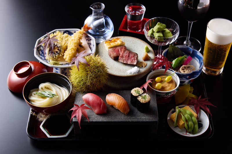 Japanese Cuisine & Geisha Performances Cultural Experience in Tokyo - What the evening includes