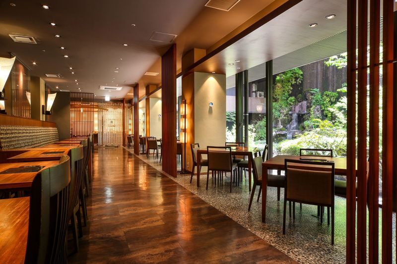 Kagoshimas 5-Star Shiroyama Hotel: Scenic Hot Springs & Lunch - The hot spring, from towels to Sakurajima