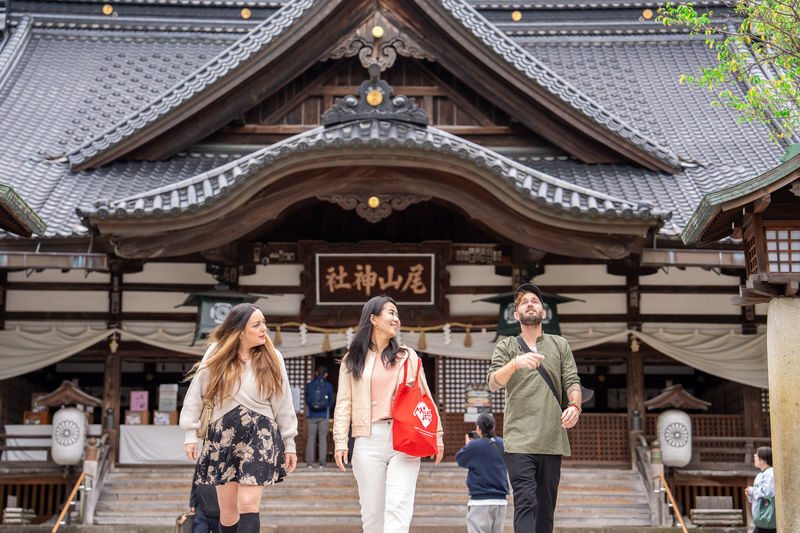 Kanazawa Samurai & Geisha Walk with 2 Craft Studio Visits and Lunch - Nomura House and its garden