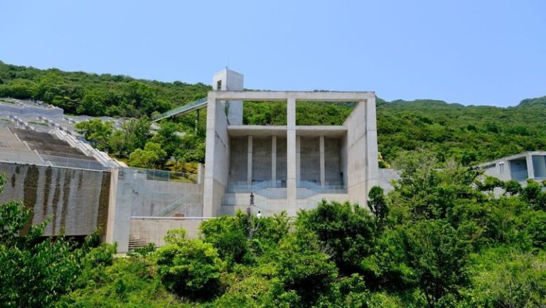 Kansai Niche Secret One-Day Tour: Awaji Island / Mount Koya / Kumano Kodo (Choose one of three) - Departing from Osaka Shinsaibashi - Awaji Island: Ando, flowers, and the sea