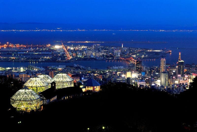 Kobe Nunobiki Herb Gardens Ticket & Ropeway Ticket - Start at the summit, then work downhill