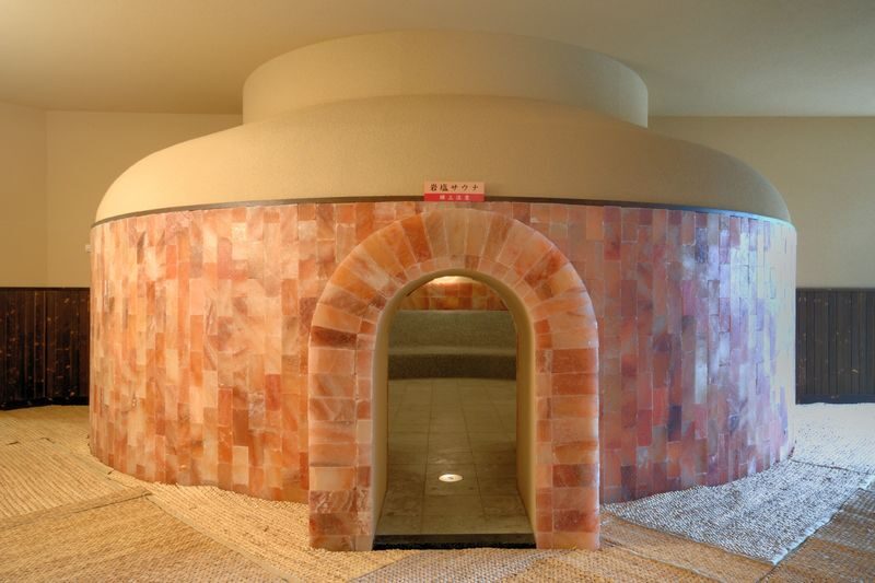 Korona Onsen Natural Hot Spring Experience in Fukuoka - What the bathing visit is like
