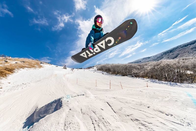 Kuju Forest Park Ski Tour from Fukuoka - Five and a half hours on snow, not five and a half hours of skiing