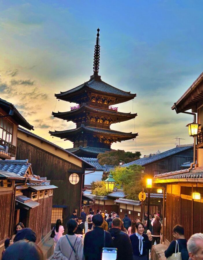Kyoto Gion Geisha 2-Hour Cultural Tour with Hidden Gems - A two-hour walk, with time to take things in