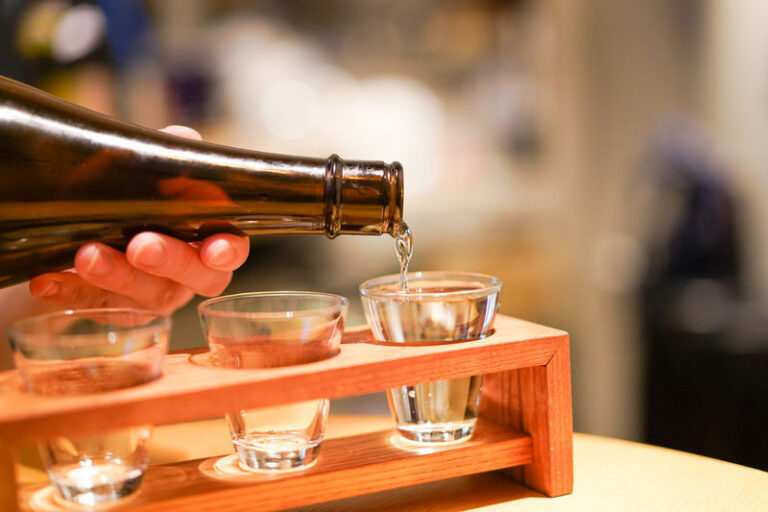 Kyoto Night Pub Crawl: Pontocho & Gion Hidden Alley Bars Tour - Three stops, with a guide to lead the way