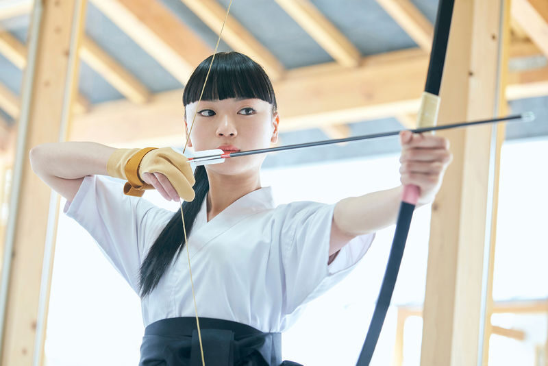 Kyudo experience at Hiroshima Castle, Japanese archery target practice - What happens during the hour