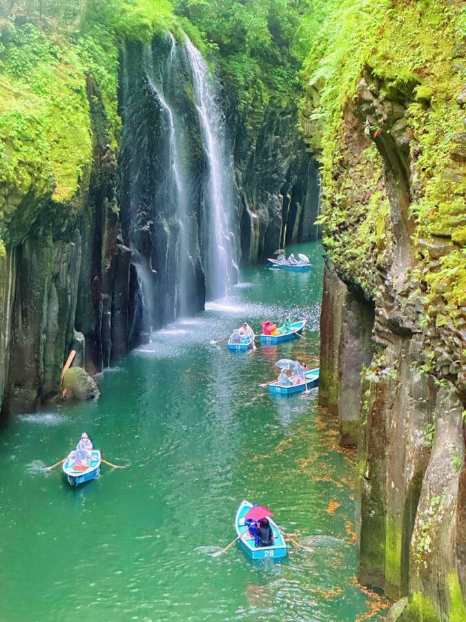 Kyushu: Mount Aso Crater, Kamishikimi Kumanoza Shrine & Takachiho Gorge Day Tour (Departing from Fukuoka) - Kamishikimi Kumanoimasu Shrine: forest path and many steps
