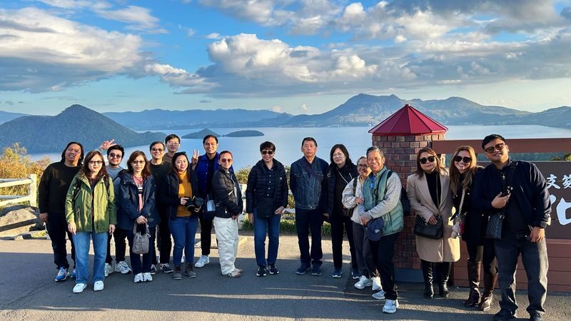 Lake Toya & Noboribetsu Full-Day Local Food Experience - Jigokudani, where the ground steams