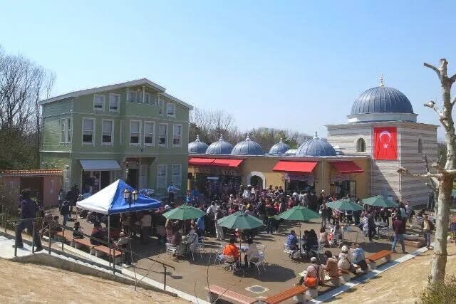 Little World Ticket (Aichi) - The outdoor route: take your time between houses