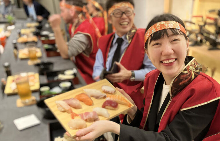 Luxury Samurai Sushi Dining Show in Asakusa Tokyo - What happens during the meal