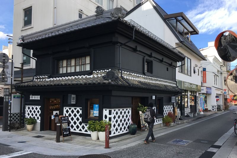 Matsumoto Castle Town Half-Day Guided Walking Tour - Follow the streets around the castle