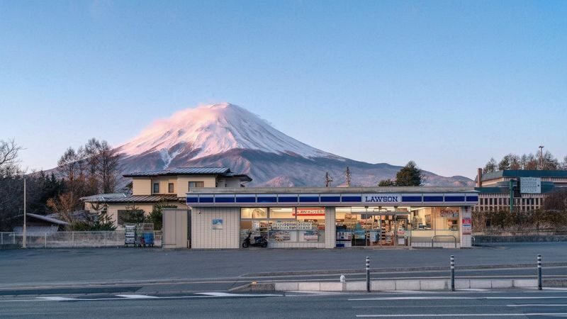 Mount Fuji Magnificent Scenery Exploration Day Tour: Arakurayama Sengen Park & Kawaguchiko Oishi Park & Oshino Hakkai & INS Famous Lawson & Hikawa Clock Shop (Departing from Tokyo) - Oishi Park and the Lake Kawaguchi frame