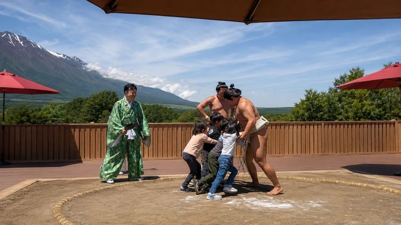 Mt. Fuji & Kawaguchiko Full-Day Romantic Tour with Kimono & Sumo - Kawaguchiko gives the scenery a second focus