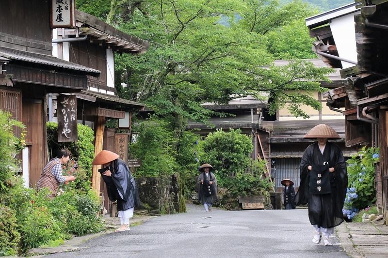 Nagoya 4 Historical Sites Full-Day Tour with Edo Charm - Inuyama Castle: a climb with a view at the top