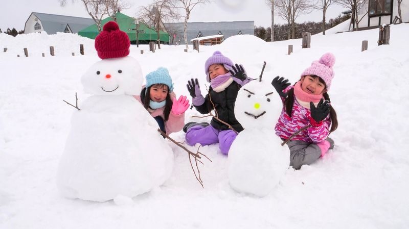 Nagoya Bokuka no Sato & Gujo Hachiman Day Trip (including hot spring experience) - Bokka no Sato: snow play for all ages