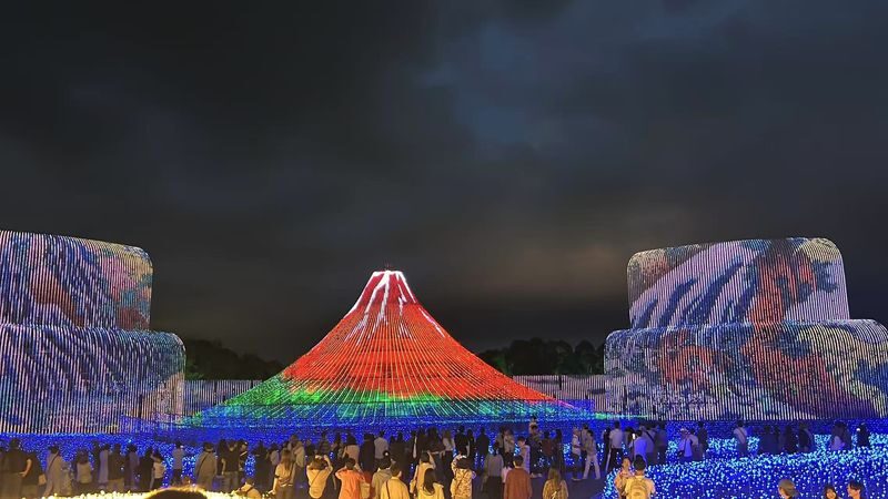 Nagoya Nabana no Sato Romantic Winter Illumination Tour - Four hours to shop, eat and take a breather