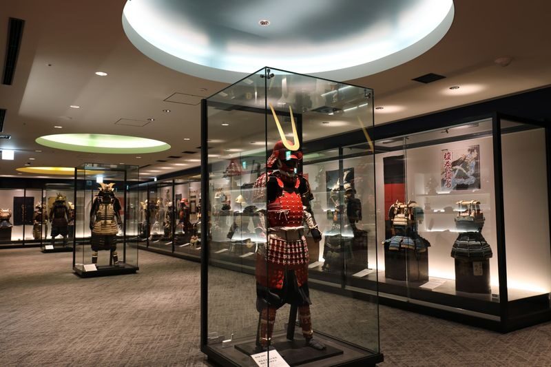Nagoya Touken World - Armor brings the samurai into view