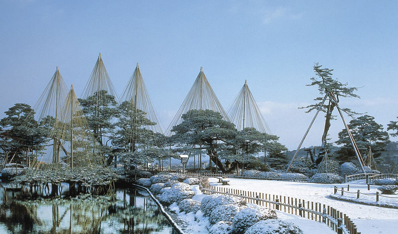 Nagoya World Heritage Shirakawa-go & Kanazawa Castle 2-Day Tour - Shirakawa-go rewards a planned walk