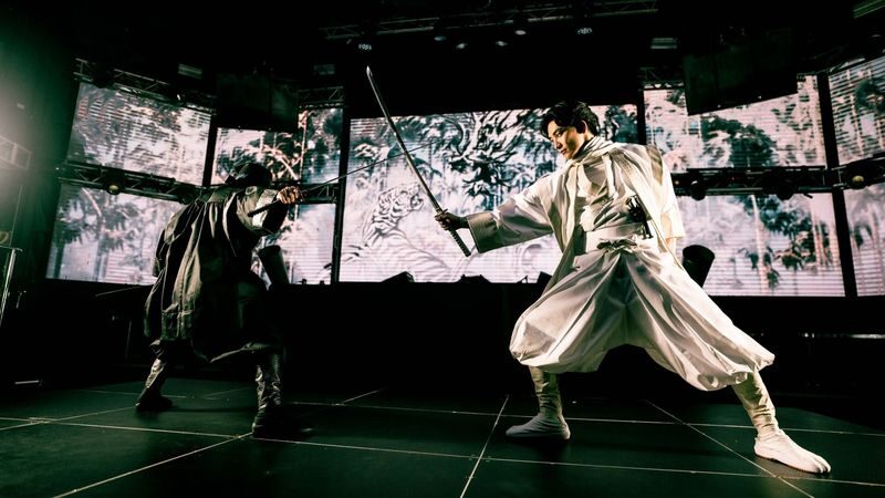 Ninja+Kabuki Tokyo - The opening: live drums and a big sound