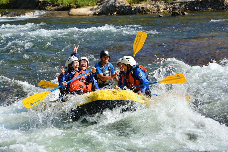 Niseko Hanazono Resort (Kutchan) Ezo Fuji Mt. Yotei Rafting - Cold water, useful gear and safety