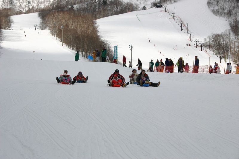 Noboribetsu Sanlaiva Ski Rental in Hokkaido (Optional Clothing Set) - Seven courses, with room for first turns