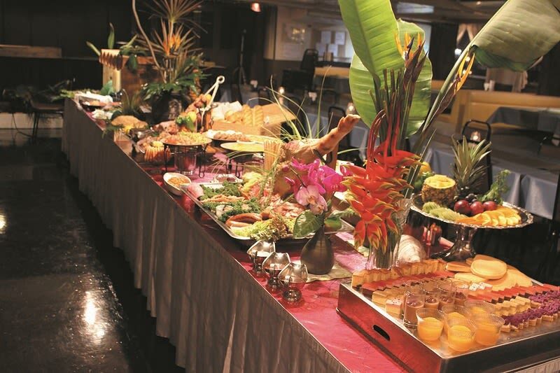 Okinawa Cruise: Ocean View Dinner, Family-Friendly - A 90-minute loop through Naha’s harbor