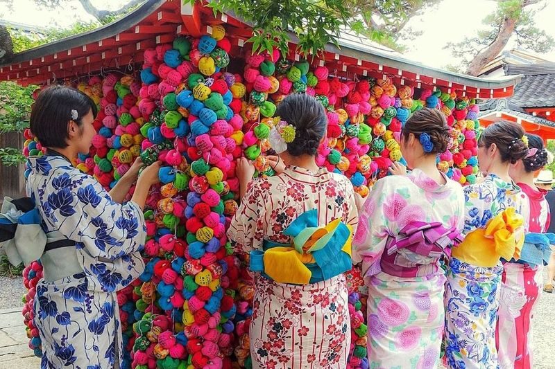 One-day tour of Kyotos Kinkaku-ji, Kiyomizu-dera, and Uji - Kinkaku-ji: a short visit with a big visual payoff