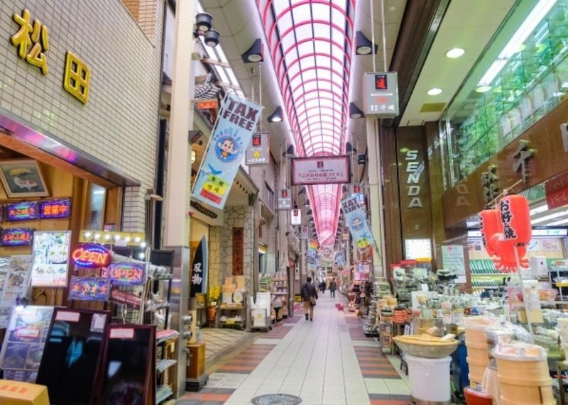 Osaka Kuromon Market Dotonbori Half-Day Small Group Food Tour - A food tour without food included
