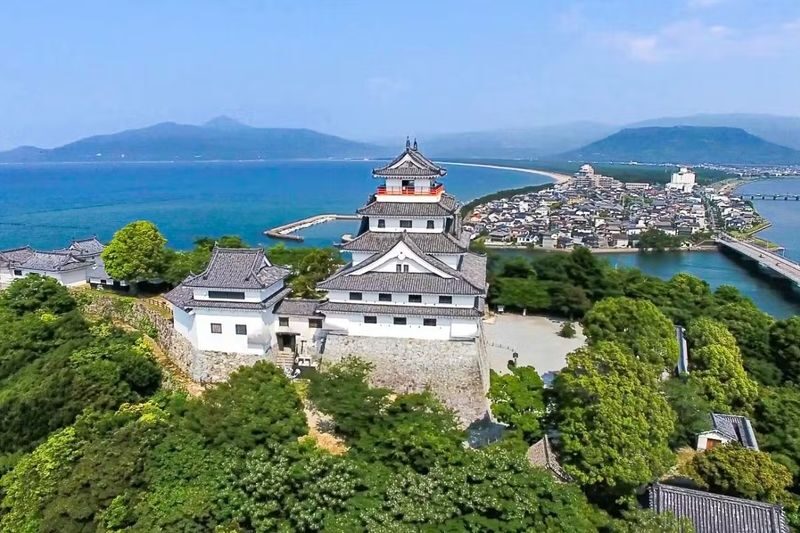 Saga: Karatsu Castle Ticket - Inside the keep, connect the view to local history