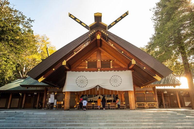 Sapporo Hill of the Buddha, Shrine & Otaru One-Day Tour - A shrine stop adds a different kind of visit