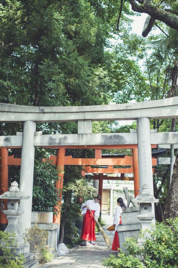 Shrine-Maiden Experience in Kyoto - Purification, bells and the small details of shrine etiquette