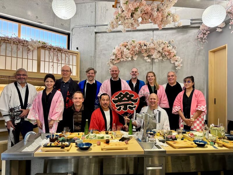 Sushi Making Class with Kimono near Tokyo Tower in Tokyo - The chef’s demonstration comes first