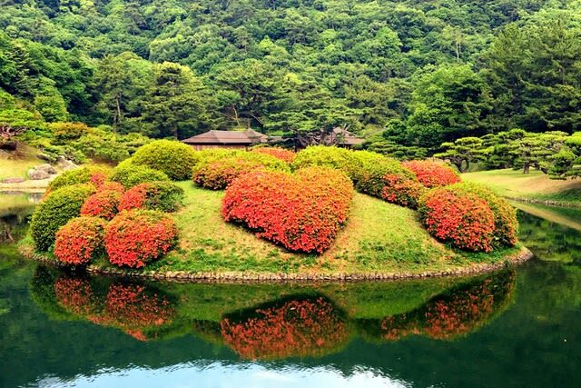 Takamatsu Private Day Tour: Kotohira Shrine/Takaya Shrine/Naruto Whirlpools/Shikoku Aquarium (Customize Your Itinerary) - Takaya Shrine adds a striking hilltop stop