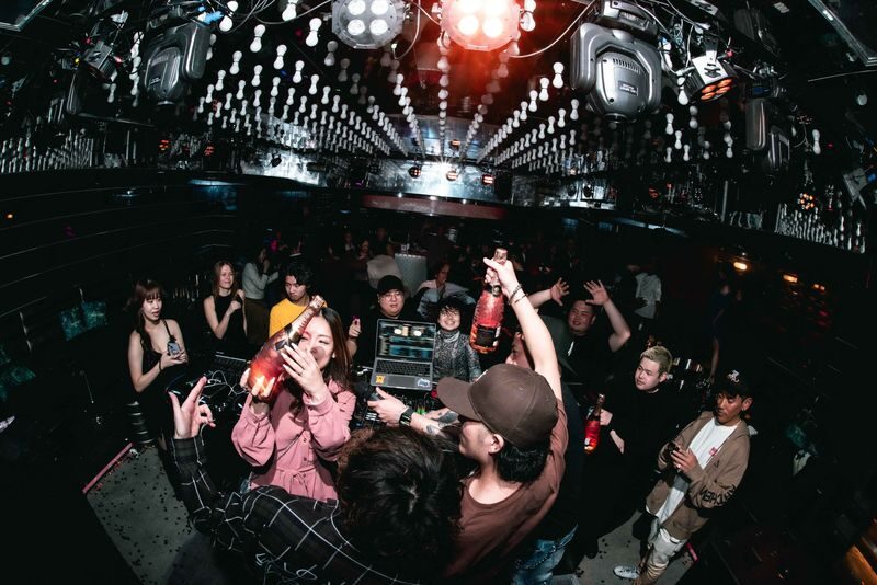Tokyo: CROSS ROPPONGI Nightclub Admission Ticket (For Foreign) - The sound system and dance floor set the tone
