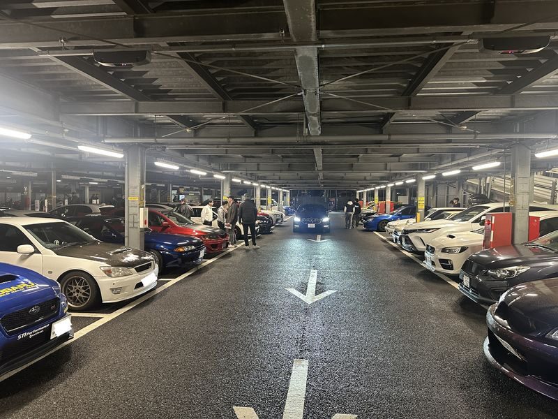 Tokyo Daikoku & Rainbow Bridge Half-Day Tour with Car Parts Store - The expressway ride is more than transport