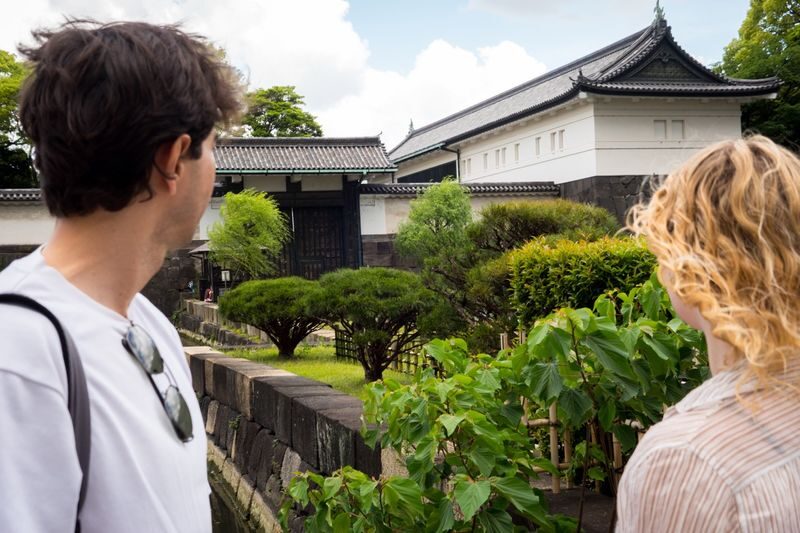 Tokyo: Imperial Palace & Shogun Castle Walking Tour - Otemon Gate and the samurai guard posts