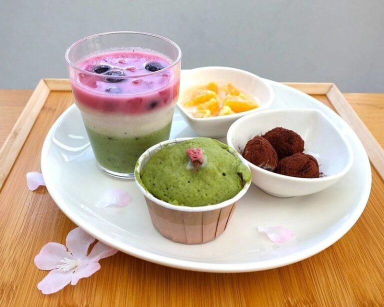 Tokyo Japanese Fermented Dessert Class: Sweet & Healthy Treats - The hand mask and sakura tea
