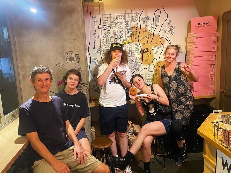Tokyo: Night Electric Bike Tour with Tokyo Tower and Dolphin Show - From Shinagawa to the dolphin show