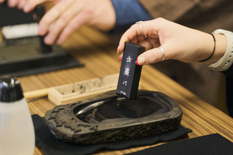 Tokyo: Shinjuku Calligraphy Workshop & Scroll - Turning Your Name into Kanji
