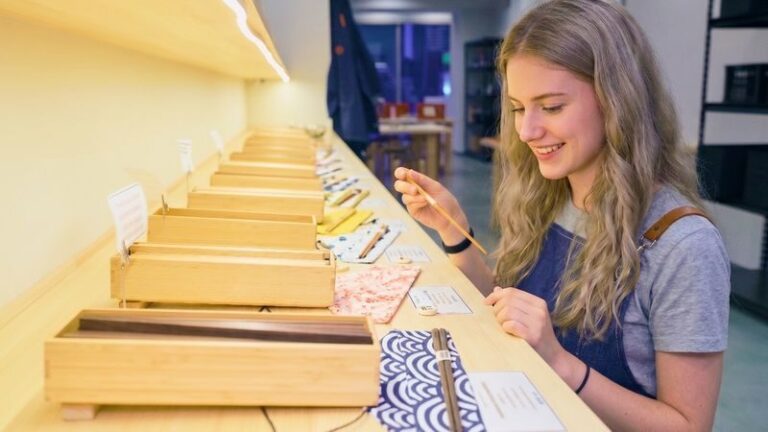 Tokyo Shinjuku: Premium Chopstick-Making Workshop With Engraving O - Shaping, sanding and oiling your pair