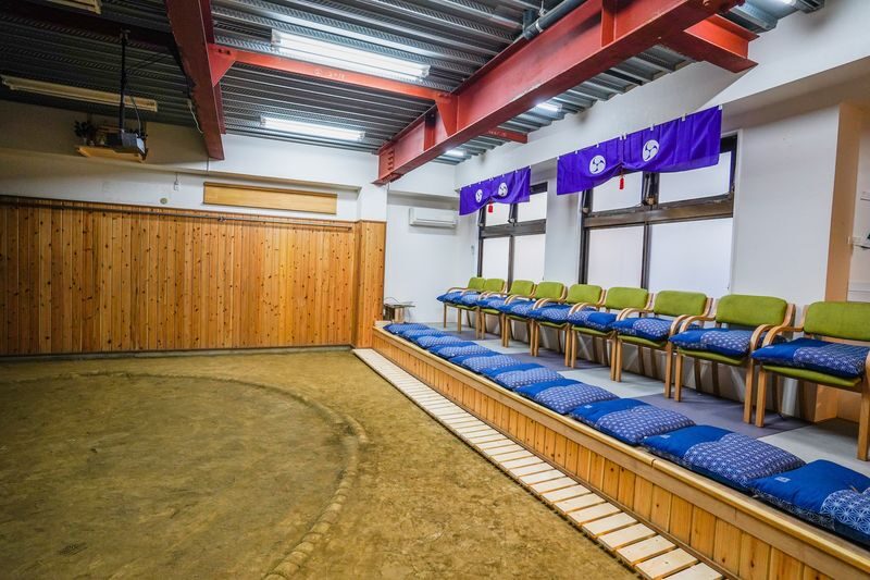 Tokyo Sumo Morning Practice Tour with Ring-Side Seats + Photo Shoot - Starting at Kiyosumi-Shirakawa