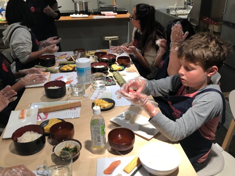 Tokyo Sushi and Cooking Class (2.5 Hours) - Make dashi and complete the meal