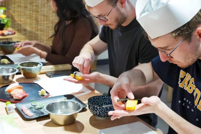 Tsukiji Fish Market Guided Tour & Sushi Making with Pro Chef - Read Tsukiji Outer Market with a local guide