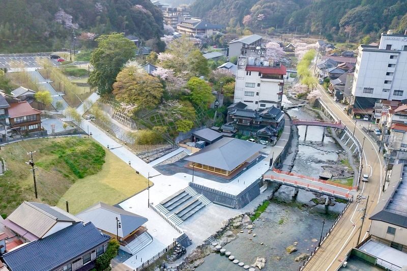 Yamaguchi Nagato One-Day Tour | Motonosumi Shrine, Tsunoshima Bridge, Nagato Yumoto Onsen | Departing from Fukuoka Hakata - Tsunoshima Bridge and the open sea
