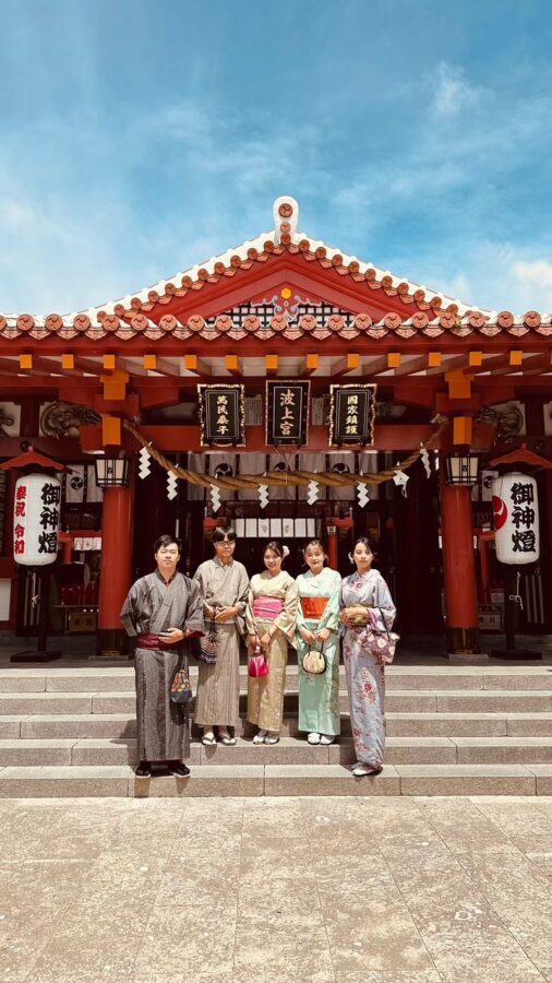 Yukata and Kimono Rental in Okinawa - Hair and makeup add-ons